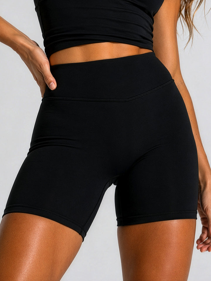 CHEEKY SHORT